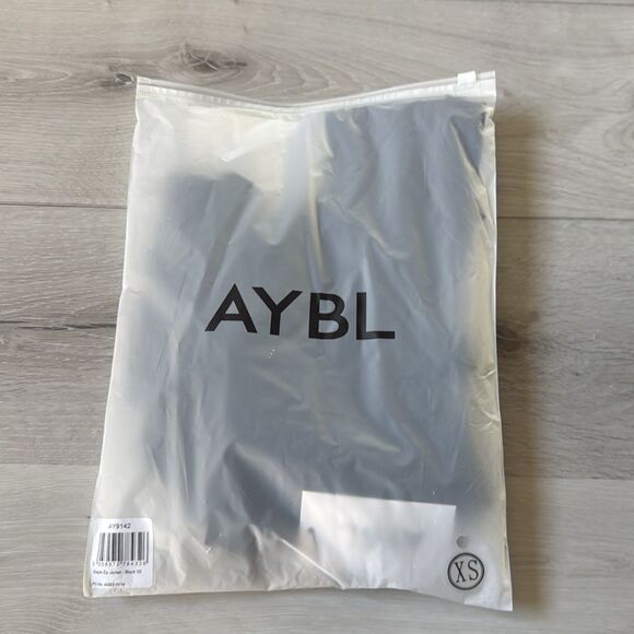 AYBL STAPLE ZIP JACKET BLACK‎ XS NWT in packaging - Picture 5 of 6